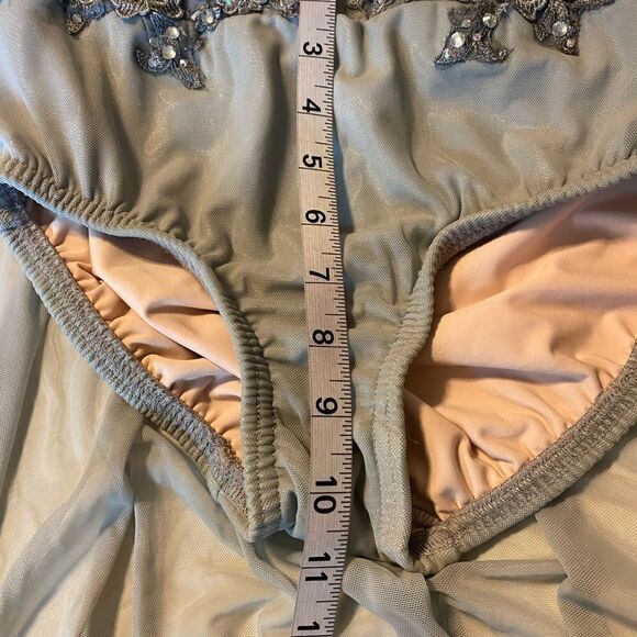 Glamorous dance costume lyrical 2 piece gray custom made rhinestoned AXS - Picture 12 of 13
